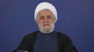 نعیم قاسم: توقف حملات اسرائیل به لبنان و عقب‌نشینی، اولویت ایران است