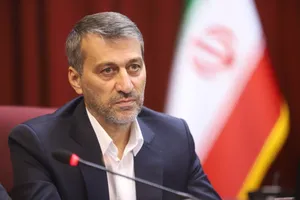 دبیر شورای عالی مناطق آزاد تجاری و صنعتی کشور: ورود خودرو‌های لوکس به مناطق آزاد ممنوع
