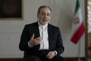 عراقچی: طرح ایران برای باز شدن تنگه هرمز همچنان روی میز است