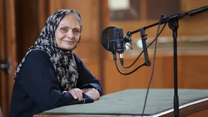 مریم نشیبا گوینده «شب بخیر کوچولو»: شاید ما پیر شده باشیم، اما صدا پیر نمی‌شود (+فیلم)