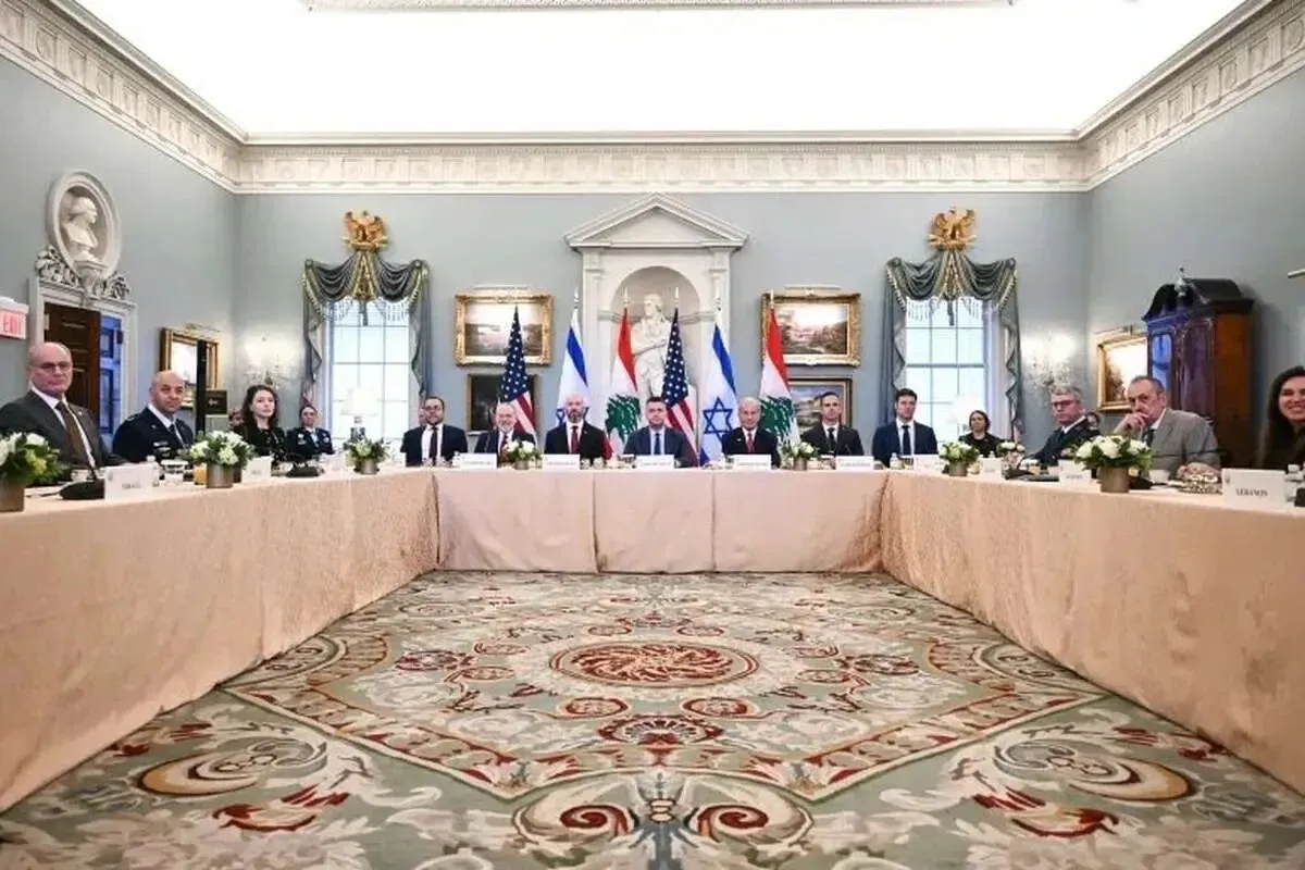 اکسیوس: دور بعدی مذاکرات اسرائیل و لبنان که قرار بود هفته جاری برگزار شود، به اکتبر موکول شد