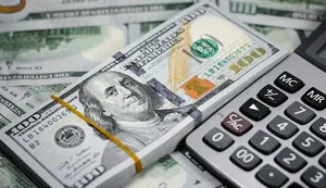 کاهش قیمت دلار، درهم و یورو در مرکز مبادله