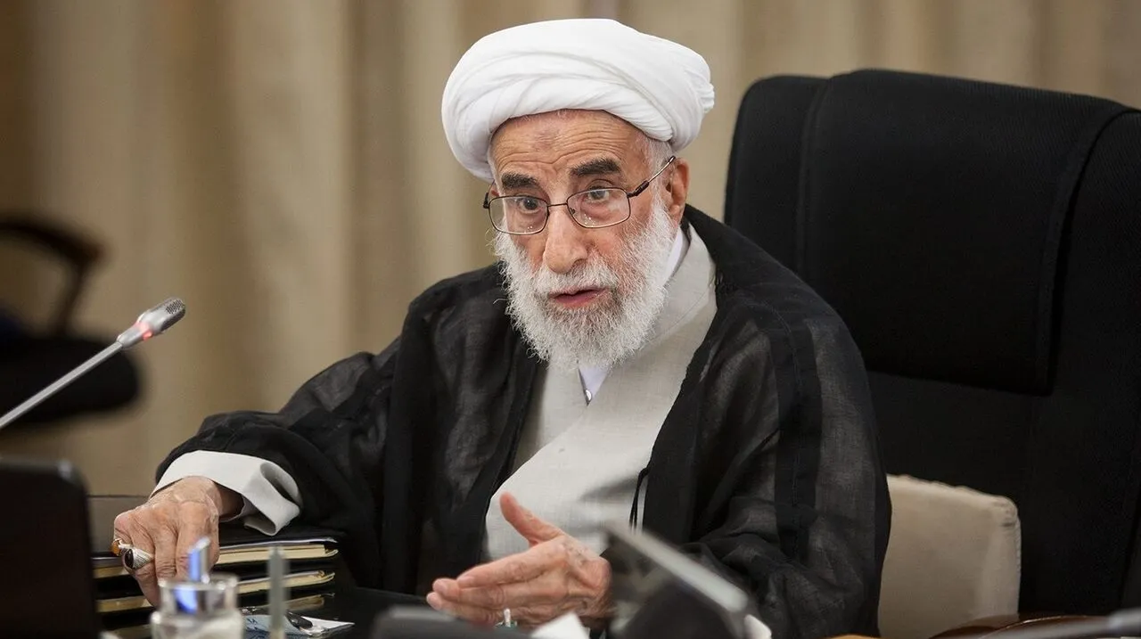 آیت‌الله جنتی: دشمنان باید بدانند هر تجاوزی با پاسخ محکم‌تر روبه‌رو می‌شود