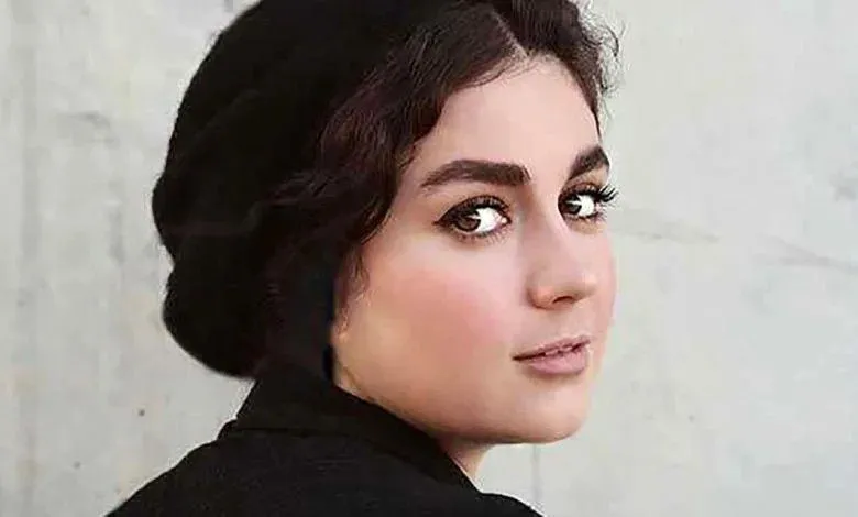 افسانه پاکرو: از دست خواستگار ها دیوانه شدم