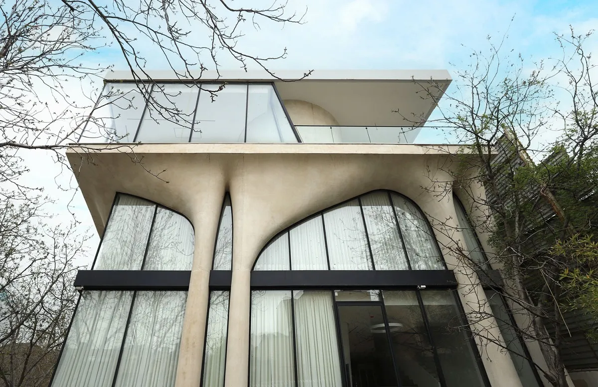 نگاهی به ویلای بازیگر در لواسان