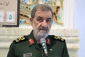محسن رضایی: تنگه هرمز کاملا بسته است