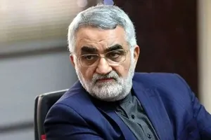 علاالدین بروجردی: دستاورد تنگه هرمز را از دست نمی‌دهیم