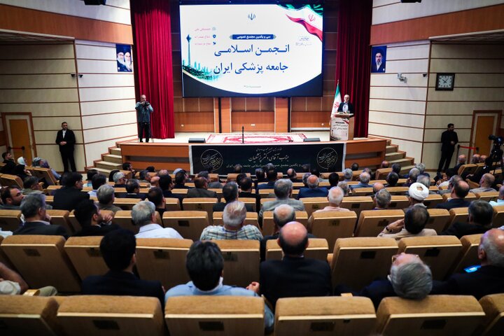 پزشکیان: بهتر است امروز که در قدرت و عزت هستیم جنگ را پایان دهیم