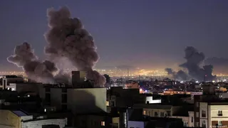 حمله جنگنده‌ها به یک شهر بازی در اصفهان