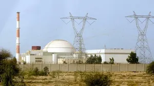 اصابت پرتابه به محوطه نیروگاه اتمی بوشهر؛ سازمان انرژی اتمی: خسارتی گزارش نشد