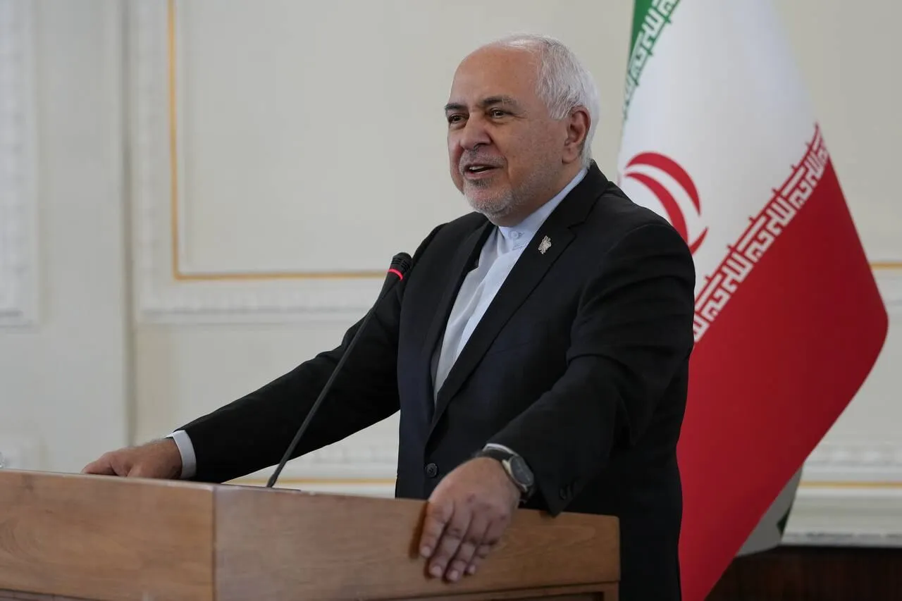ظریف: فشار حداکثری و جنگ نتوانست تاب آوری ایران را تغییر دهد