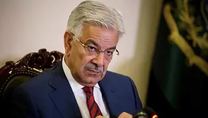 هشدار وزیر دفاع پاکستان درباره اهداف پنهان جنگ علیه ایران؛ نقشه محاصره پاکستان