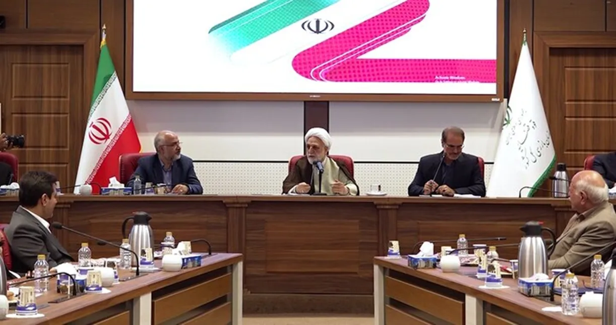 رئیس قوه قضاییه: بین مسئولان اگر اختلاف‌نظری هست در استفاده
از روش‌هاست نه در تسلیم نشدن به دشمن/ ما به دنبال نابودی اسرائیل
هستیم
