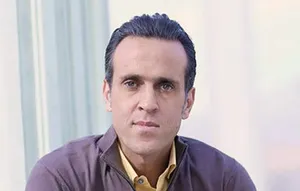 انتقاد علی کریمی از بلیت فروشی رضا پهلوی (+عکس)