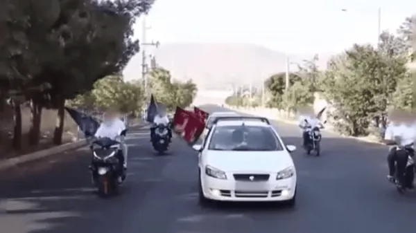 راز کارناوال جنجالی کرج فاش شد؛ پای جشن تولد ۶۱ سالگی در میان بود