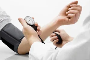 بالا رفتن فشار خون در چه شرایطی اورژانسی است؟