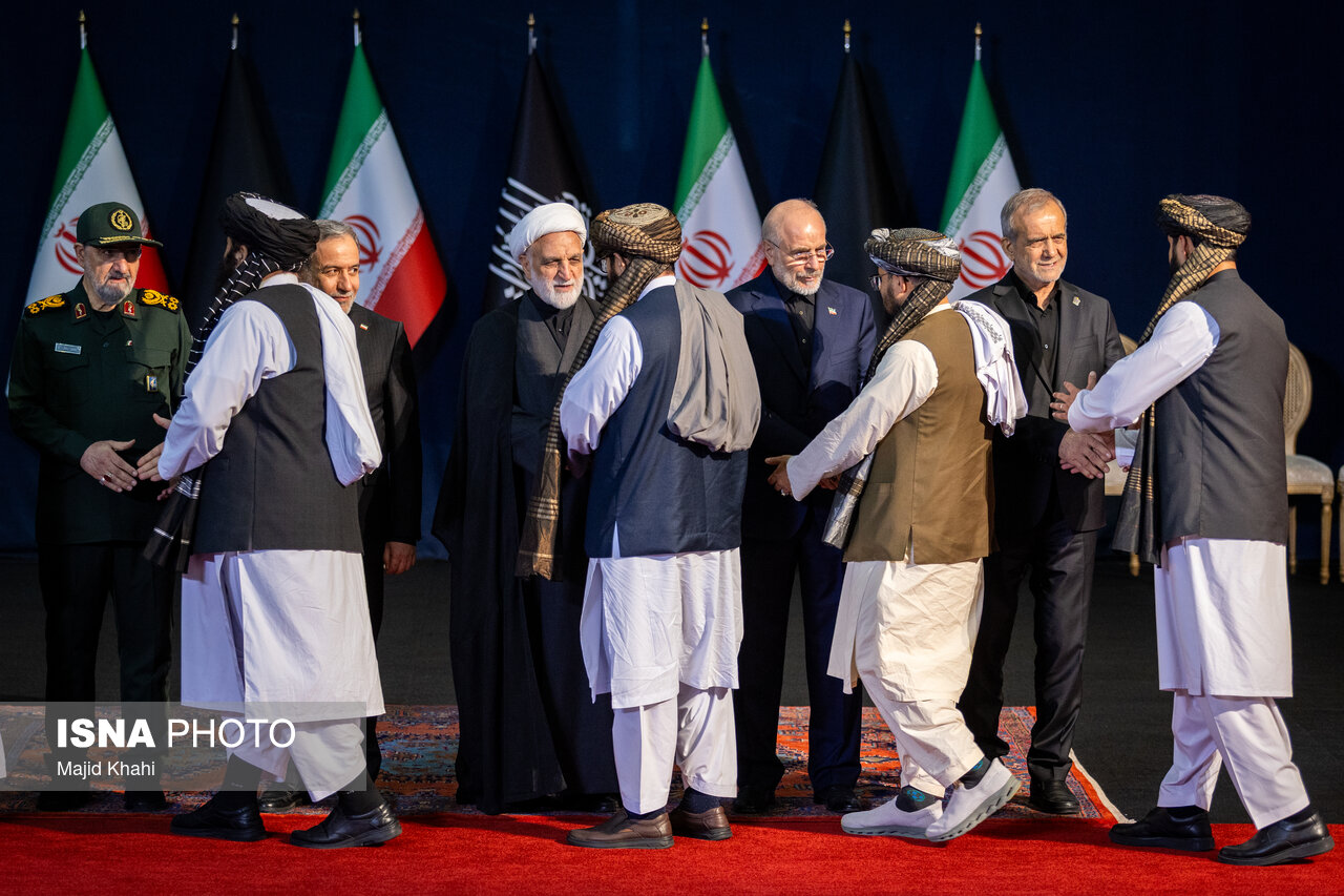 هیات دولت طالبان / امارت اسلامی افغانستان در مراسم تهران هیات دولت طالبان / امارت اسلامی افغانستان در مراسم تهران