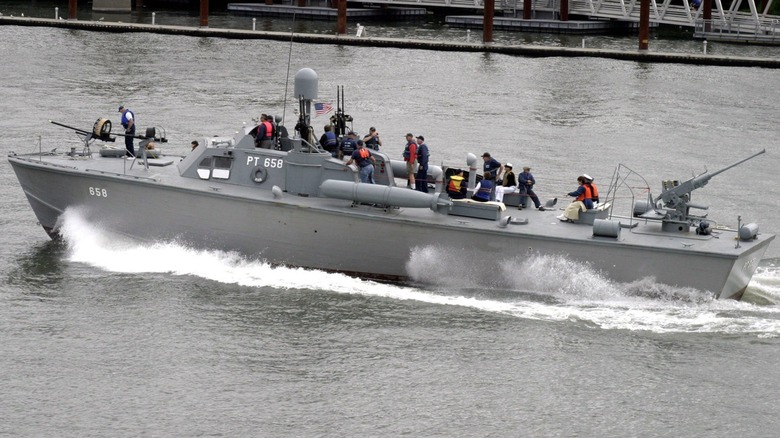 قایق گشتی اژدرافکن (PT Boat)