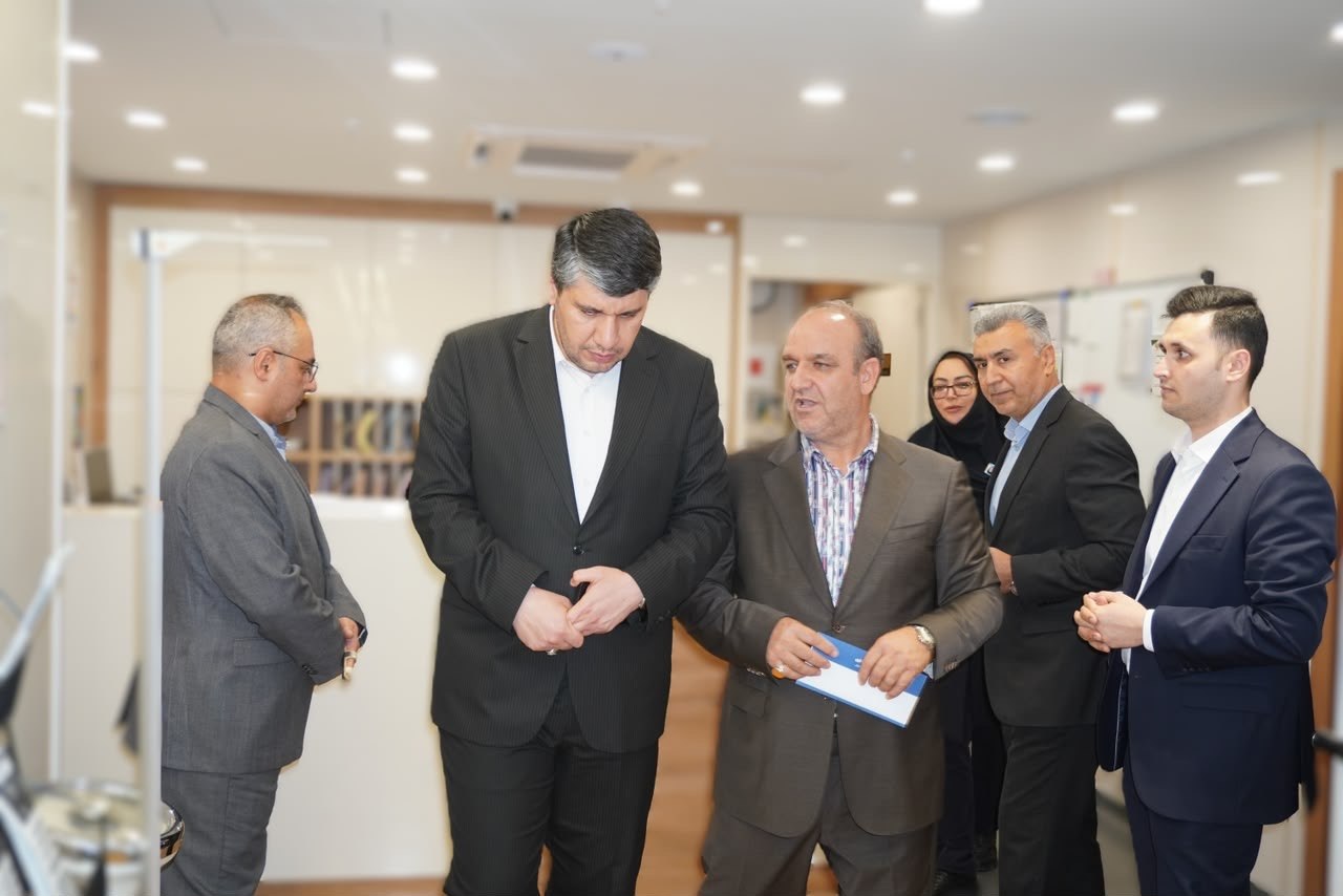 افشین خانی مدیرعامل بانک صادرات ایران