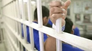 کلاهبرداری با لباس پلیس از داخل زندان