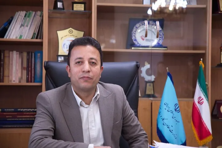 توصیه معاون وزیر کار به دریافت کنندگان پیامک کالابرگ؛ فعلا به پیشخوان نروید