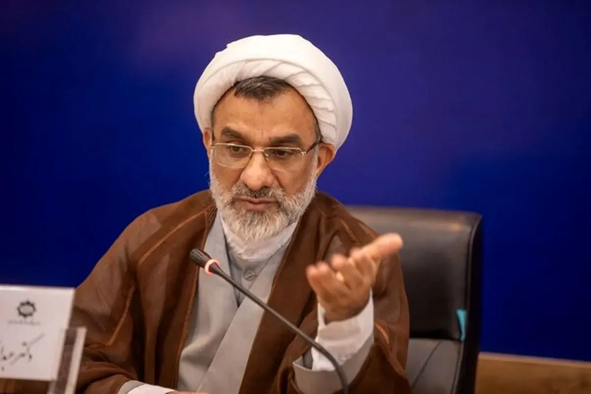 دبیر شورای عالی انقلاب فرهنگی: تصمیم‌های عجولانه و احساساتی در مسئله حجاب کارساز نیست