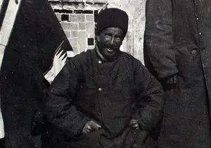 بساط «صرافی» در یک روز زمستانی در تهران دوران قاجار (عکس)