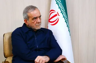 پیام قدردانی پزشکیان از امدادگران هلال احمر و مردم