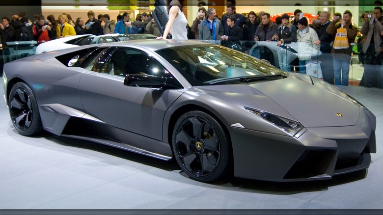 لامبورگینی رونتون (Lamborghini Reventón)