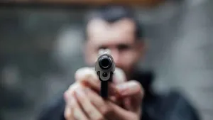 حادثه در مقابل دادگستری مهاباد آذربایجان غربی؛ تیراندازی در پی درگیری لفظی