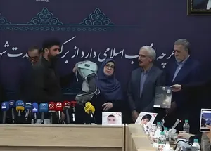 کوله پشتی متفاوت که به رئیس‌جمهور هدیه شد