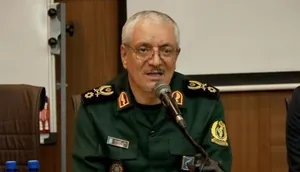 سخنگوی وزارت دفاع: باید در همه میادین با قدرت دشمن را به تسلیم کامل برسانیم