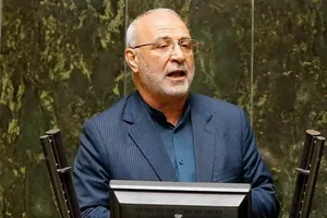 نماینده مجلس: اقتصاد آمریکا تا سه سال آینده کاملا به فروپاشی می‌رسد