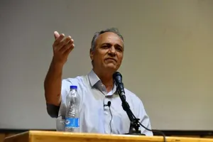 زیدآبادی: آقای رئیس‌جمهور! چرا «صلح» ناگهان کلامی ممنوعه و مجرمانه شد؟