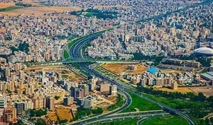 منظرۀ یک بازارچه در شهر اردبیل در دوران قاجار