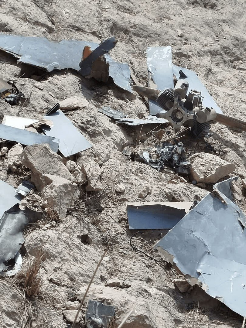 انهدام یک فروند پهپاد «لوکاس» در بندرعباس انهدام یک فروند پهپاد «لوکاس» در بندرعباس توسط سپاه (+عکس)