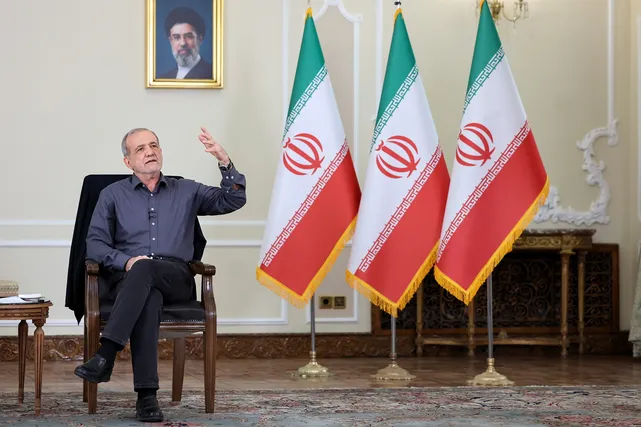دو نکته درباره مصاحبه با پزشکیان / جای خالی خبرنگاران مستقل
