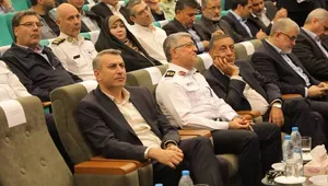 رونمایی از پلاک اختصاصی منطقه آزاد شهر فرودگاهی امام