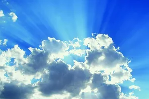 معمای رنگ اتمسفر؛ چرا آسمان همه‌جا به یک اندازه آبی نیست؟