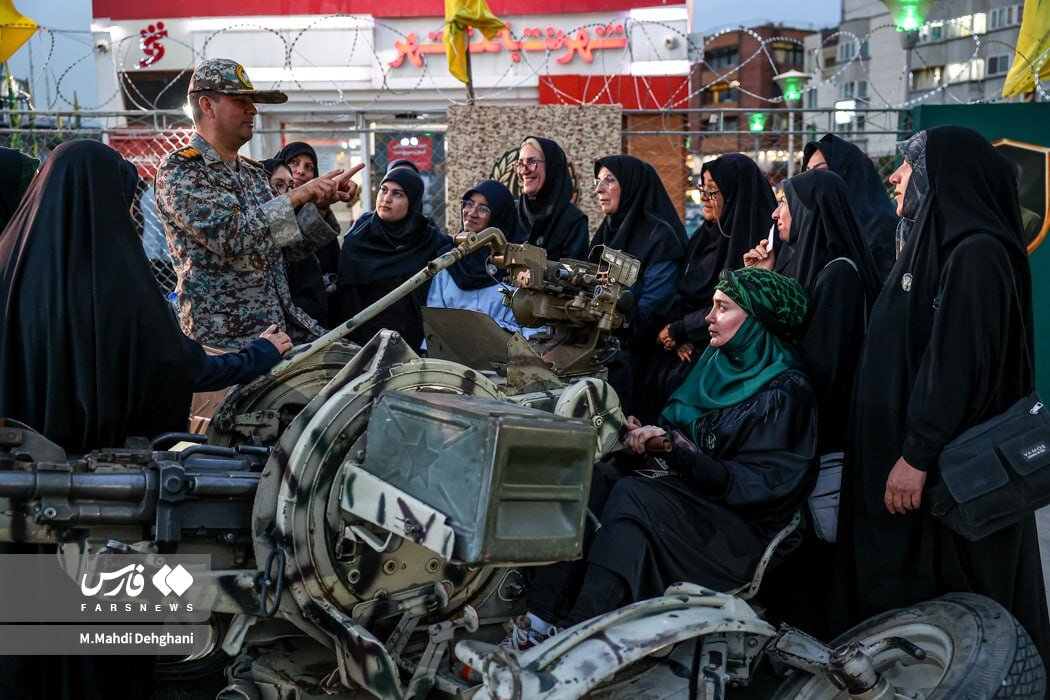 آموزش شلیک با ضدهوایی به زنان، در میدان هفت تیر