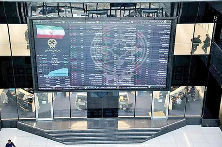 بورس شهریور را طوفانی آغاز کرد/ شاخص کل در کانال ۶.۱ میلیون واحدی