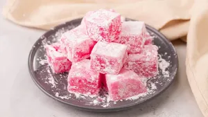 طرز تهیه باسلوق لبو؛ دسر مخصوص شب یلدا