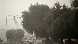 پایداری جوی در اصفهان؛ وزش باد و گرد و خاک در نیمه شرقی