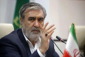 ابراهیم عزیزی: تهدیدات آمریکا تنها اراده ملت و نیرو‌های مسلح ایران را قوی‌تر می‌کند