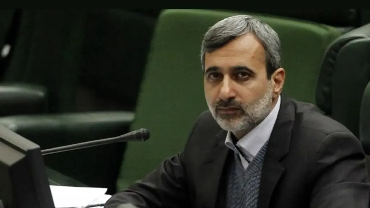 نایب رئیس کمیسیون امنیت ملی: پشیزی برای امضای ترامپ اعتبار
قائل نیستیم