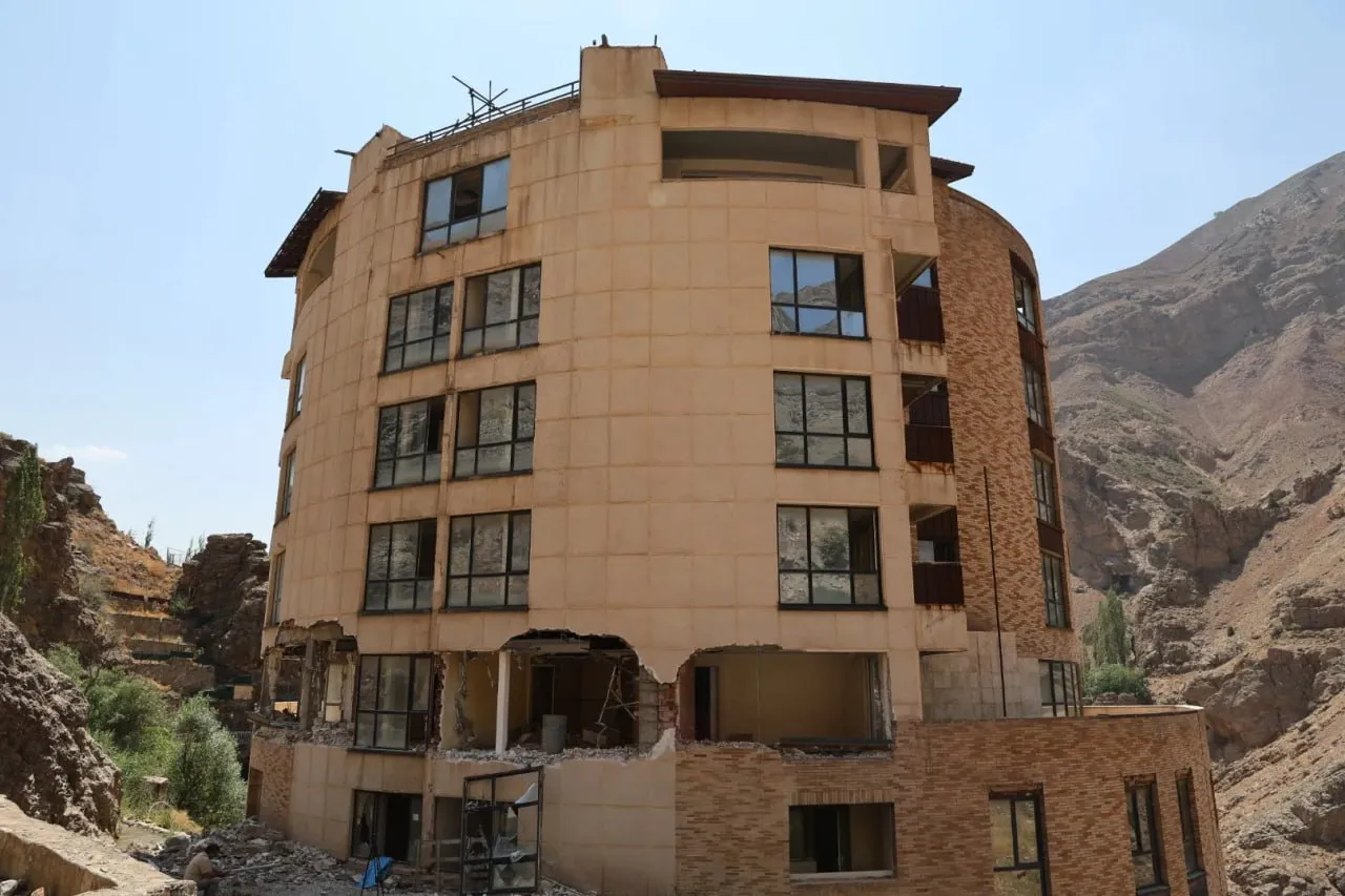 تخریب ساختمان