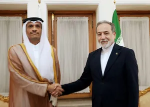 دیدار و گفتگوی شیخ محمد بن عبدالرحمن آل ثانی نخست وزیر قطر با عراقچی