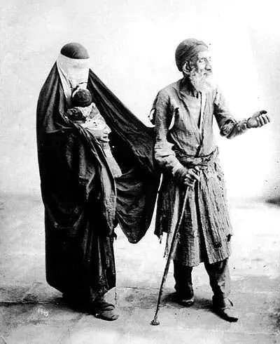 روش‌های عجیب تکدی‌گری در تهران قدیم؛ کسب درآمد از مرده بی‌صاحب