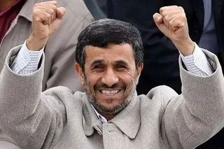 تأملی بر میراث سیاسی محمود احمدی‌نژاد؛ از «عدالت‌طلبی» تا شایعۀ برکشیدن در جنگ ۴۰ روزه