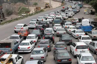 جاده چالوس و آزادراه تهران-شمال یک‌طرفه شد؛ ترافیک سنگین در هراز